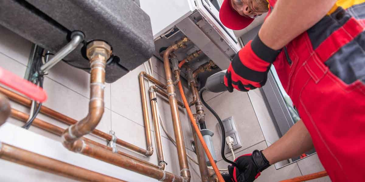How do Plumbers Prevent Water Damage Through Early Detection?