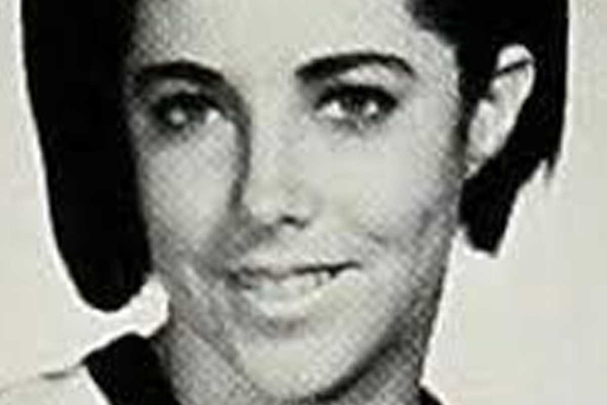 Nia Novella Travilla