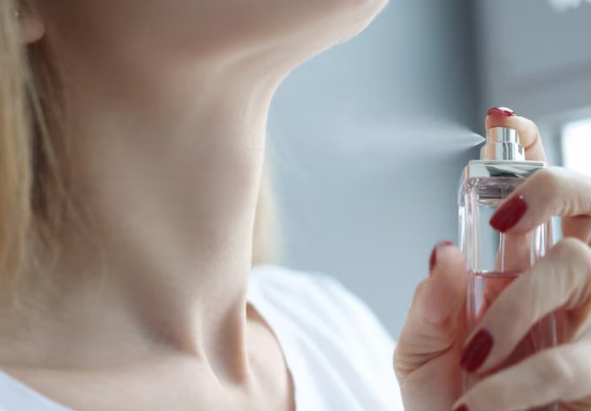 scented-elegance-exploring-the-world-of-womens-per-2